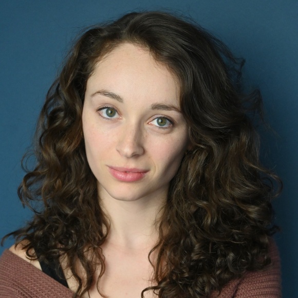 Meet your Posher, Thalia - Picture 1 of 1
